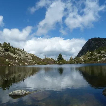 Refuge Des Etangs De Bassies Мини-отель
